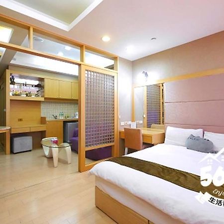 85 Happy Holiday Hotel Kaohsiung Exterior photo