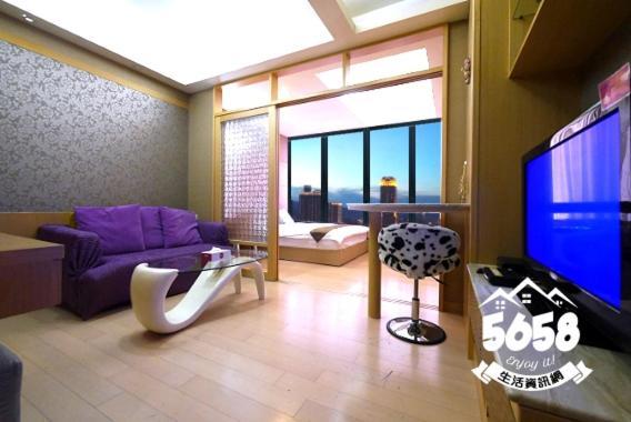 85 Happy Holiday Hotel Kaohsiung Exterior photo