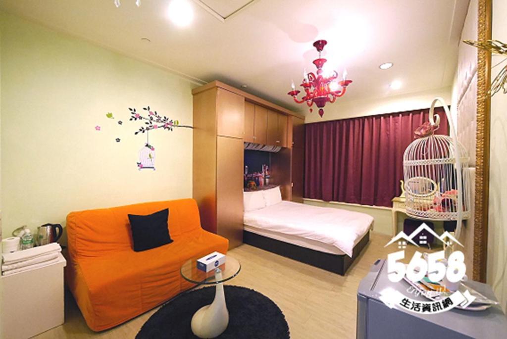 85 Happy Holiday Hotel Kaohsiung Exterior photo