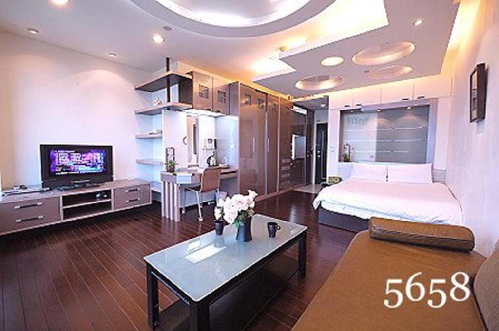 85 Happy Holiday Hotel Kaohsiung Exterior photo