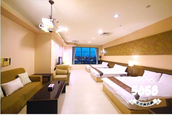 85 Happy Holiday Hotel Kaohsiung Exterior photo